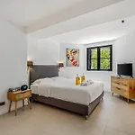 Deva - 5 Bedrooms - Heated Pool *