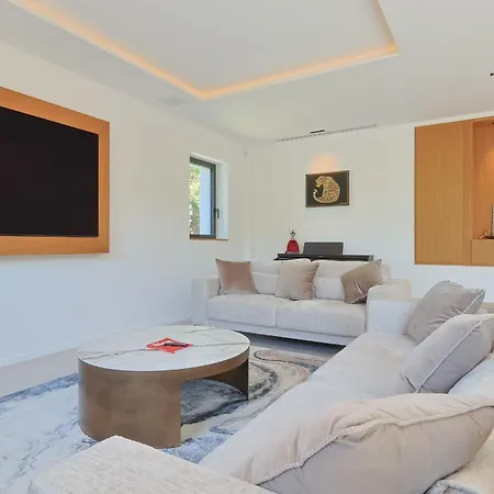 Deva - 5 Bedrooms - Heated Pool * Cannes