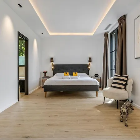 Deva - 5 Bedrooms - Heated Pool Cannes
