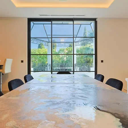 Deva - 5 Bedrooms - Heated Pool *