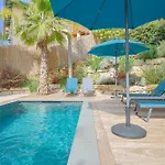 Deva - 5 Bedrooms - Heated Pool
