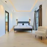 Deva - 5 Bedrooms - Heated Pool * Cannes